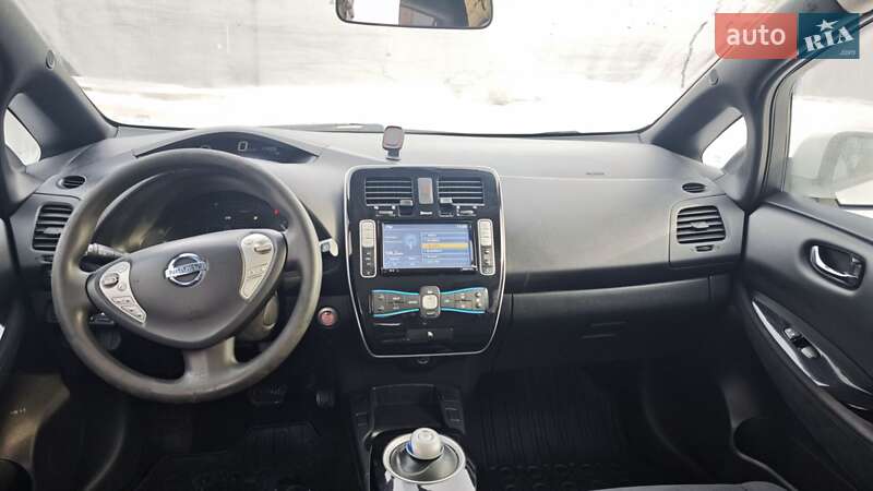 Хэтчбек Nissan Leaf 2014 в Каменец-Подольском