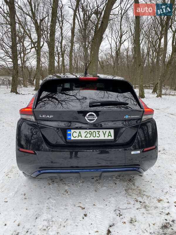 Хэтчбек Nissan Leaf 2017 в Тальном