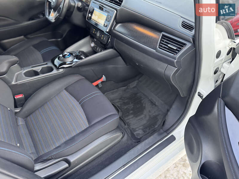 Хэтчбек Nissan Leaf 2018 в Ивано-Франковске фото 45 Хэтчбек Nissan Leaf 2018 в Ивано-Франковске