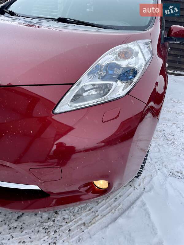 Хэтчбек Nissan Leaf 2014 в Виннице