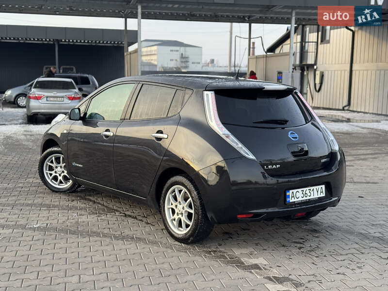 Хэтчбек Nissan Leaf 2016 в Владимире