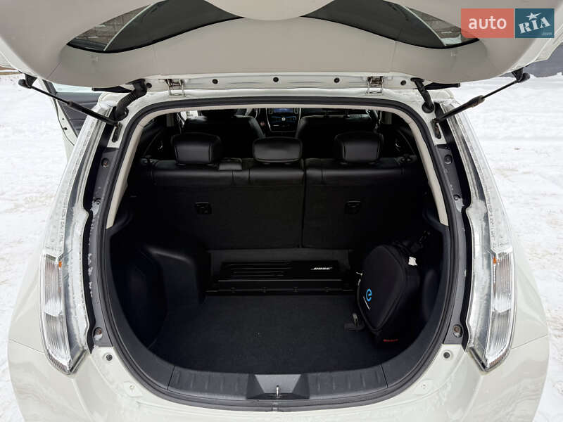 Хэтчбек Nissan Leaf 2014 в Ровно