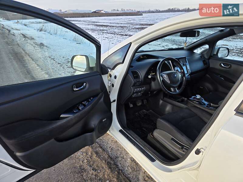 Хэтчбек Nissan Leaf 2016 в Ахтырке фото 12 Хэтчбек Nissan Leaf 2016 в Ахтырке