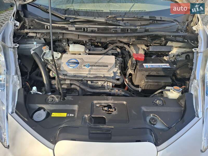 Хетчбек Nissan Leaf 2012 в Одесі фото 3 Хетчбек Nissan Leaf 2012 в Одесі