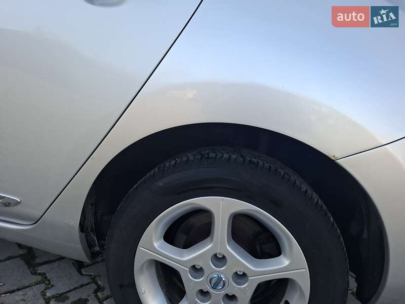 Хетчбек Nissan Leaf 2012 в Одесі фото 10 Хетчбек Nissan Leaf 2012 в Одесі