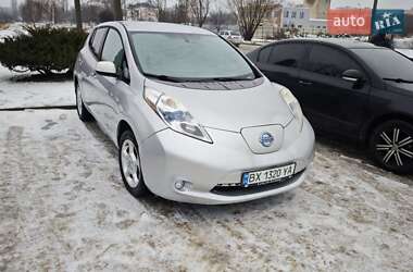 Хэтчбек Nissan Leaf 2013 в Каменец-Подольском