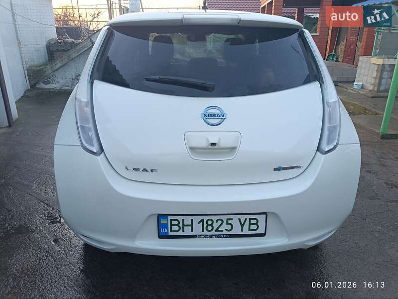Хэтчбек Nissan Leaf 2014 в Одессе