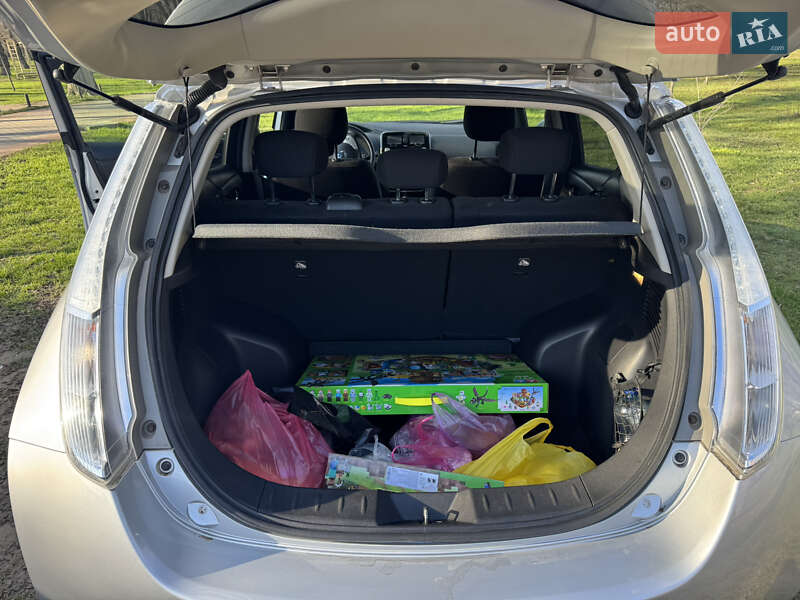 Хэтчбек Nissan Leaf 2016 в Белгороде-Днестровском фото 12 Хэтчбек Nissan Leaf 2016 в Белгороде-Днестровском