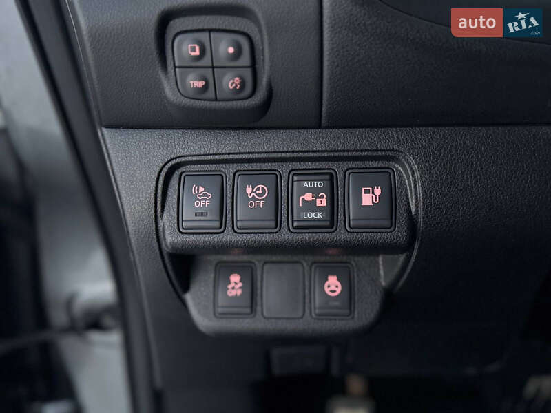 Хэтчбек Nissan Leaf 2017 в Львове