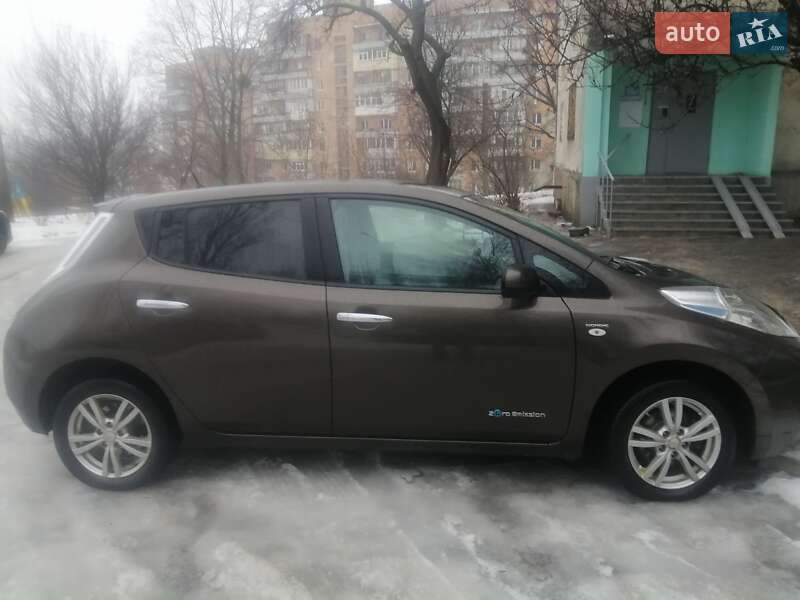 Хэтчбек Nissan Leaf 2016 в Харькове