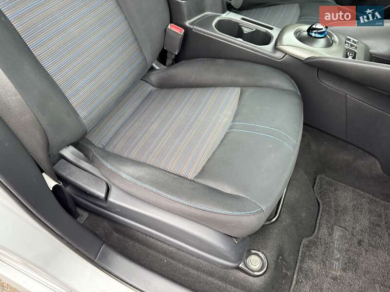 Хэтчбек Nissan Leaf 2018 в Кропивницком