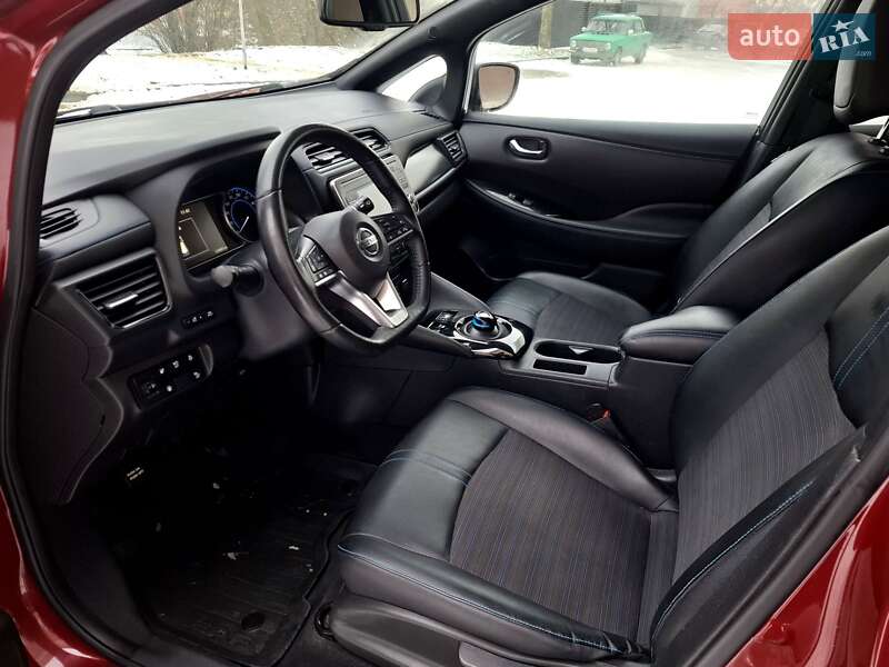 Хетчбек Nissan Leaf 2018 в Звягелі фото 5 Хетчбек Nissan Leaf 2018 в Звягелі