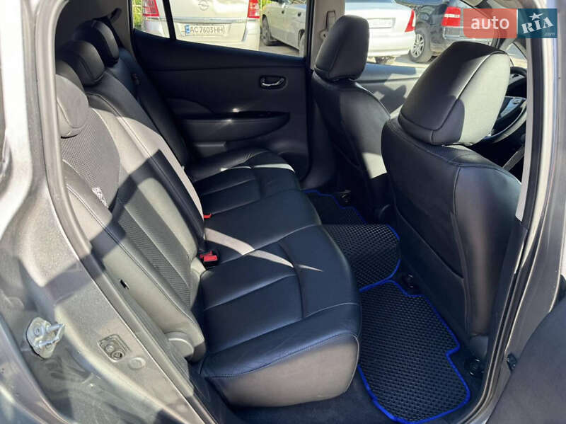 Хэтчбек Nissan Leaf 2013 в Луцке