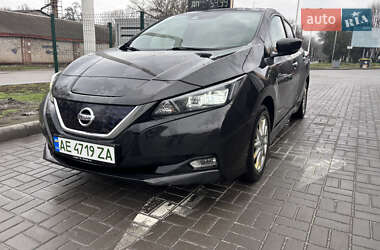 Хетчбек Nissan Leaf 2018 в Кам'янському