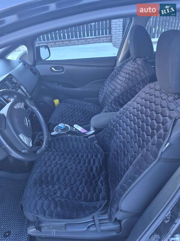 Хэтчбек Nissan Leaf 2015 в Тернополе