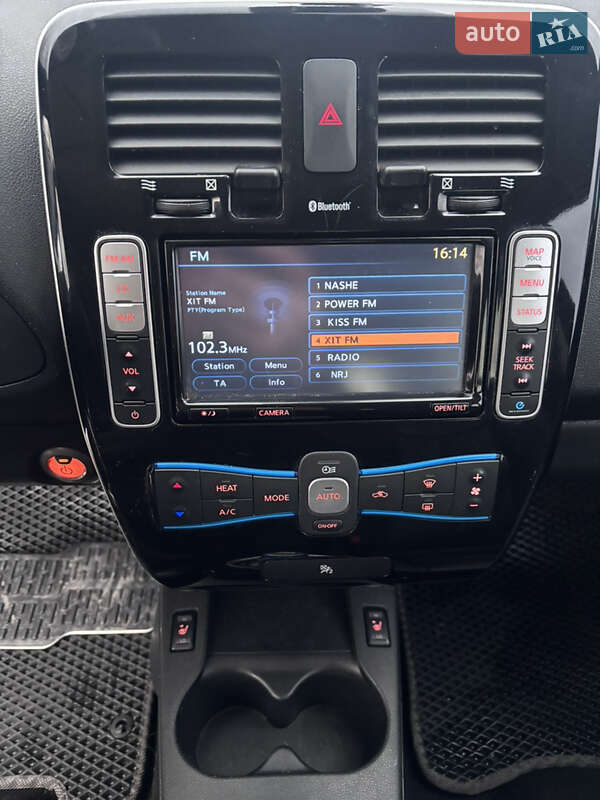 Хэтчбек Nissan Leaf 2013 в Полтаве