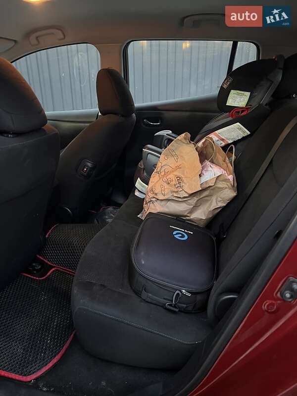 Хэтчбек Nissan Leaf 2015 в Харькове