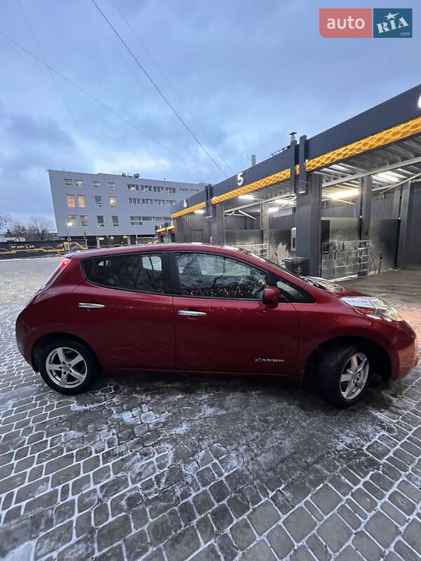 Хэтчбек Nissan Leaf 2015 в Харькове
