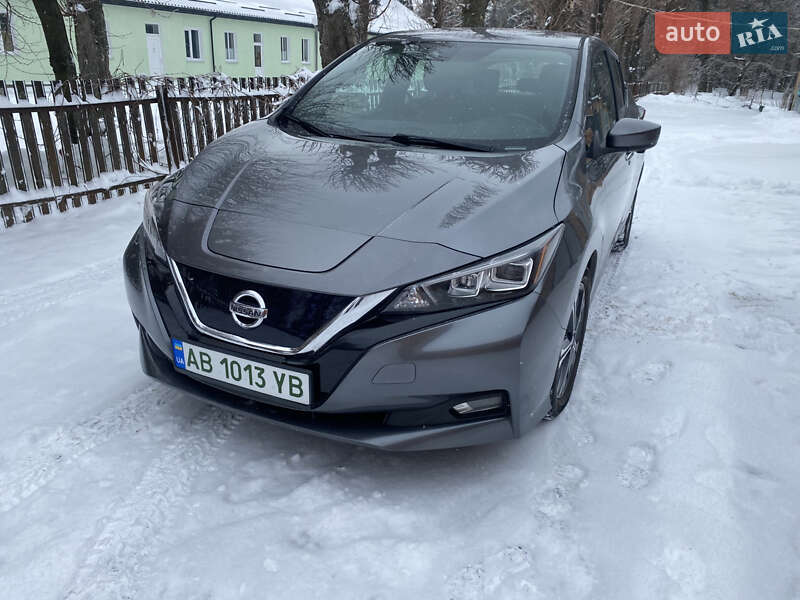 Хэтчбек Nissan Leaf 2021 в Немирове
