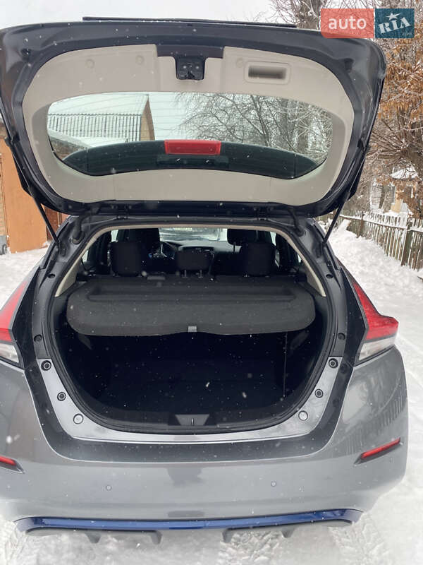 Хэтчбек Nissan Leaf 2021 в Немирове