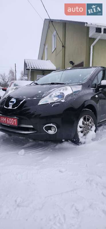 Хэтчбек Nissan Leaf 2014 в Ровно