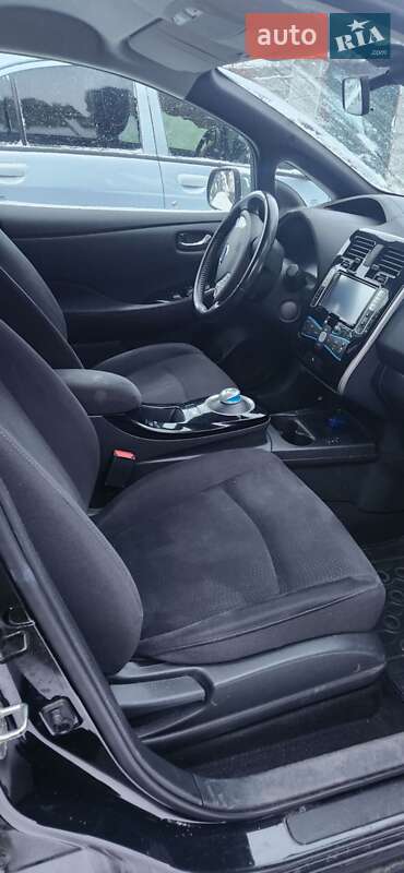 Хэтчбек Nissan Leaf 2014 в Ровно