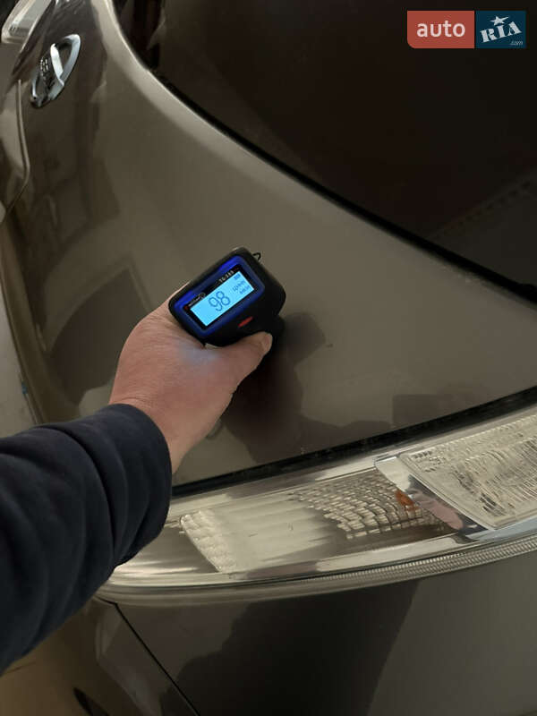 Хэтчбек Nissan Leaf 2014 в Умани