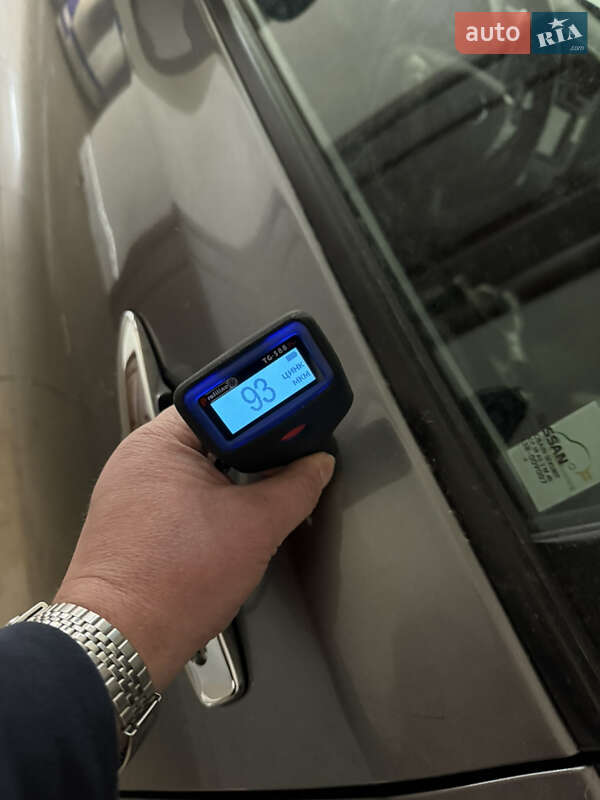 Хэтчбек Nissan Leaf 2014 в Умани