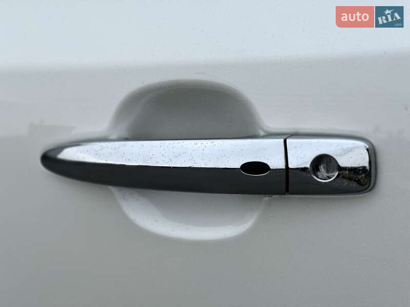 Хэтчбек Nissan Leaf 2019 в Ровно