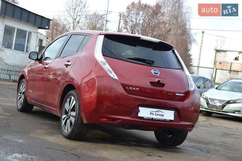 Хэтчбек Nissan Leaf 2016 в Луцке