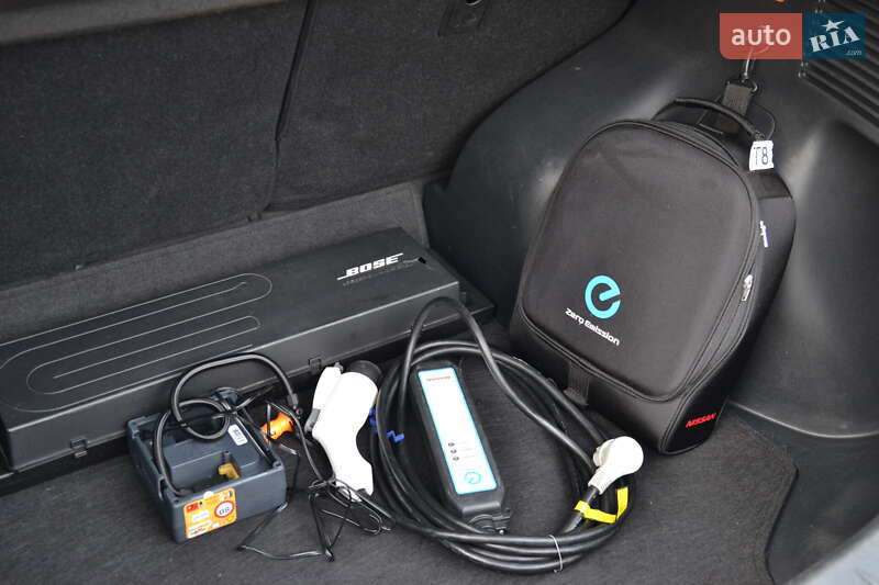 Хэтчбек Nissan Leaf 2016 в Луцке