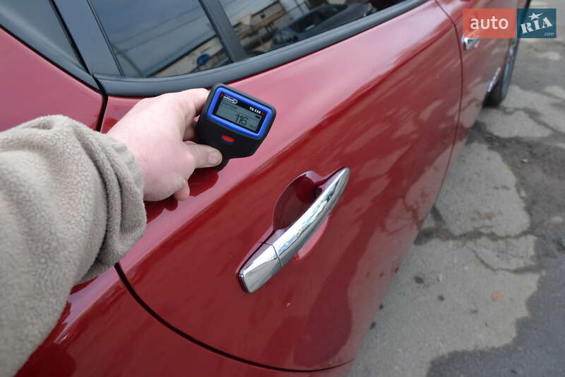 Хэтчбек Nissan Leaf 2016 в Луцке