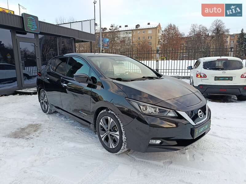 Хэтчбек Nissan Leaf 2018 в Броварах