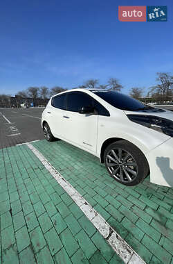 Хетчбек Nissan Leaf 2013 в Одесі
