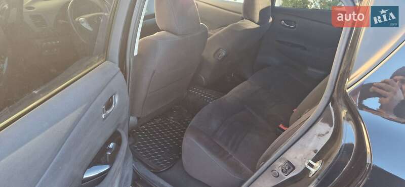 Хэтчбек Nissan Leaf 2014 в Ивано-Франковске