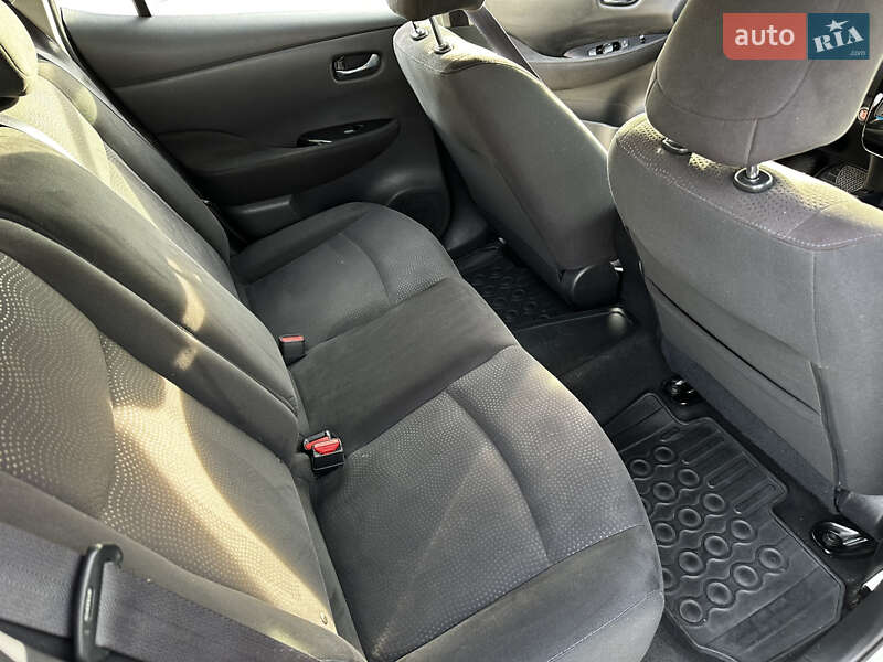 Хэтчбек Nissan Leaf 2013 в Бережанах