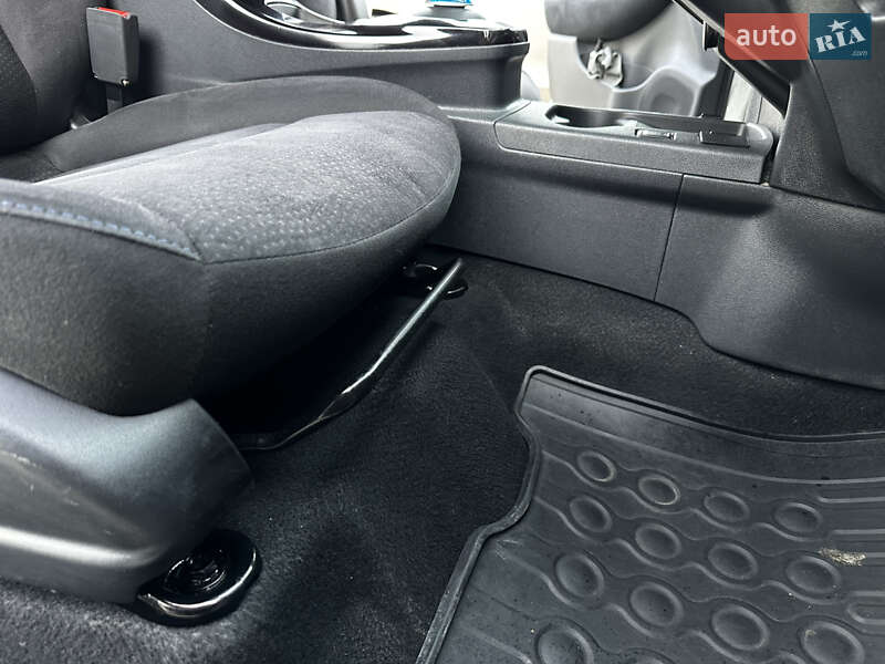 Хэтчбек Nissan Leaf 2013 в Бережанах