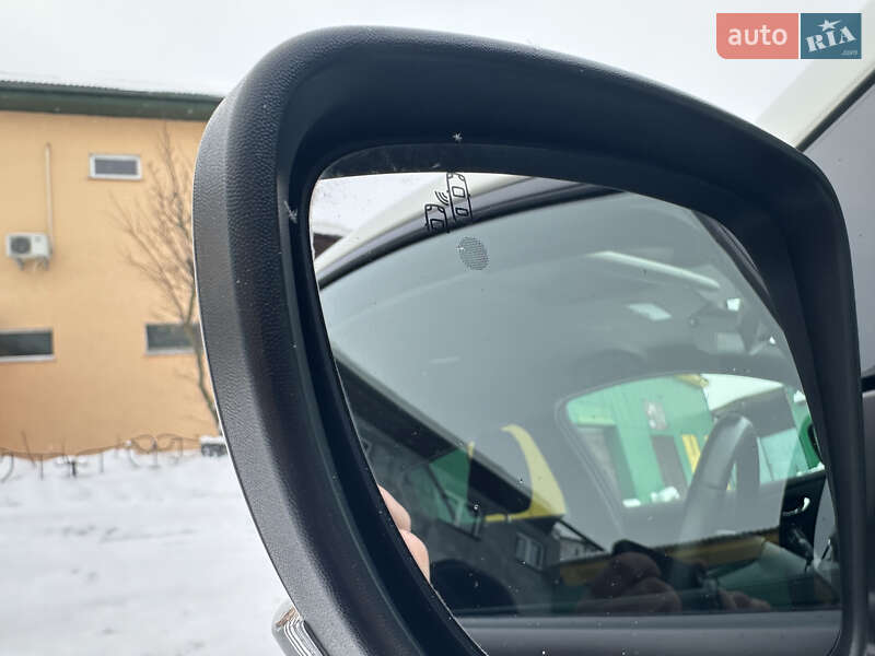 Хэтчбек Nissan Leaf 2018 в Владимире