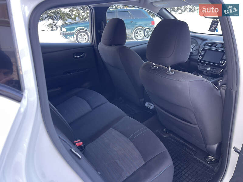 Хэтчбек Nissan Leaf 2020 в Тернополе фото 12 Хэтчбек Nissan Leaf 2020 в Тернополе