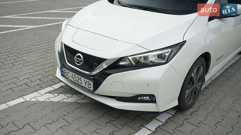 Хэтчбек Nissan Leaf 2019 в Львове