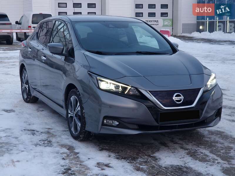 Хэтчбек Nissan Leaf 2019 в Черновцах