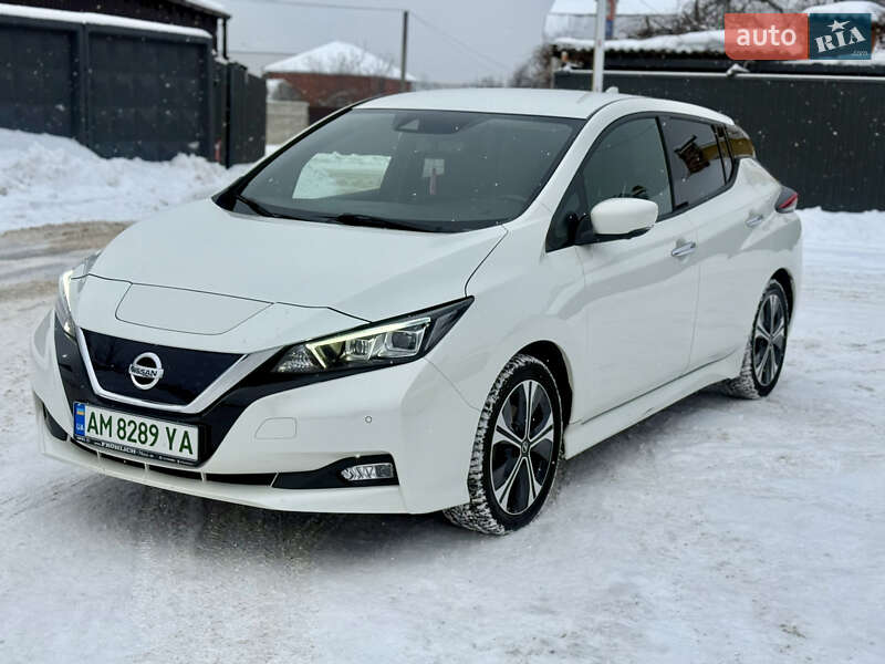 Хэтчбек Nissan Leaf 2021 в Житомире