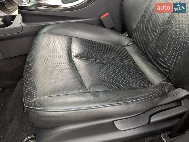 Хэтчбек Nissan Leaf 2013 в Дрогобыче