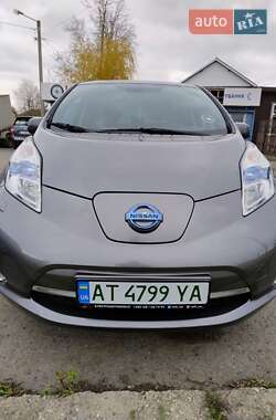 Хетчбек Nissan Leaf 2013 в Івано-Франківську