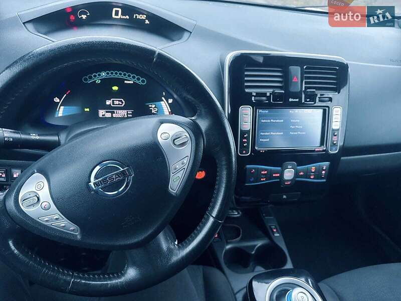 Хэтчбек Nissan Leaf 2014 в Владимире