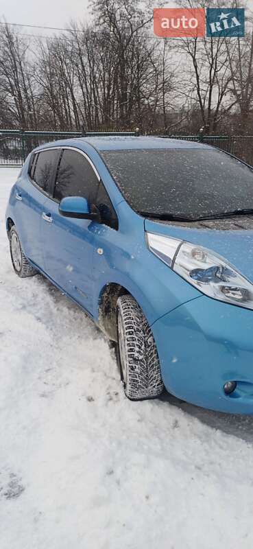 Хэтчбек Nissan Leaf 2011 в Харькове