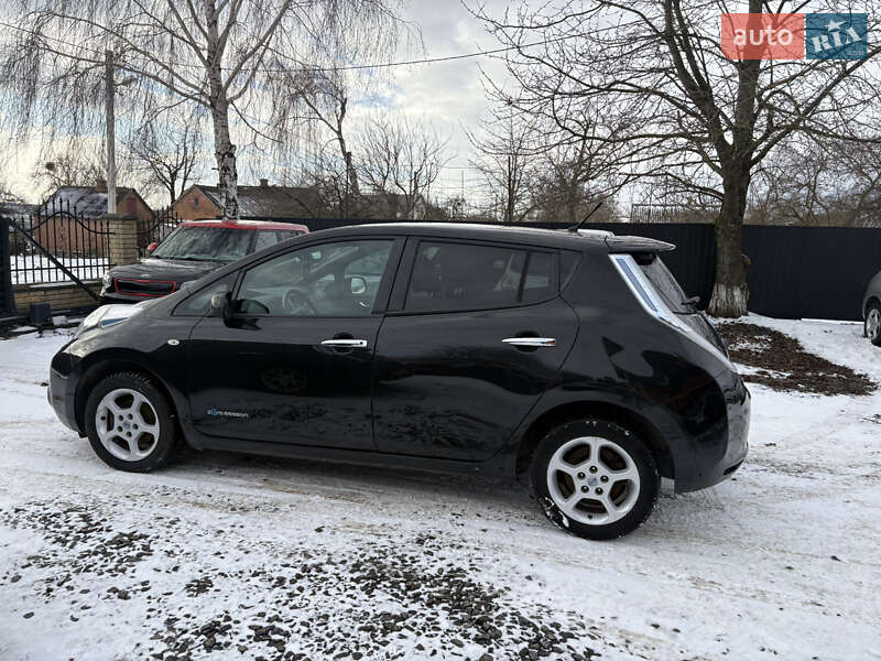 Хэтчбек Nissan Leaf 2014 в Луцке