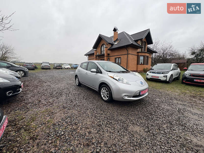 Хэтчбек Nissan Leaf 2013 в Луцке