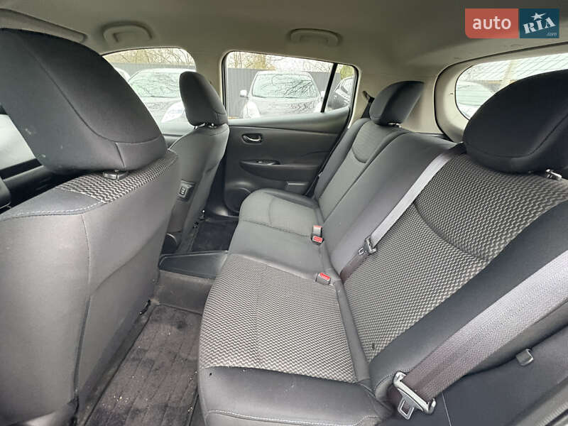 Хэтчбек Nissan Leaf 2013 в Луцке