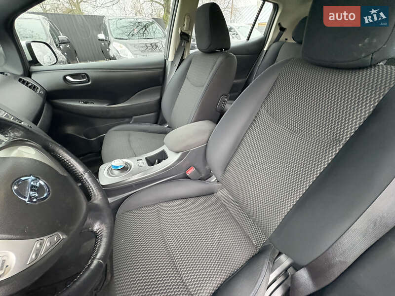 Хэтчбек Nissan Leaf 2013 в Луцке
